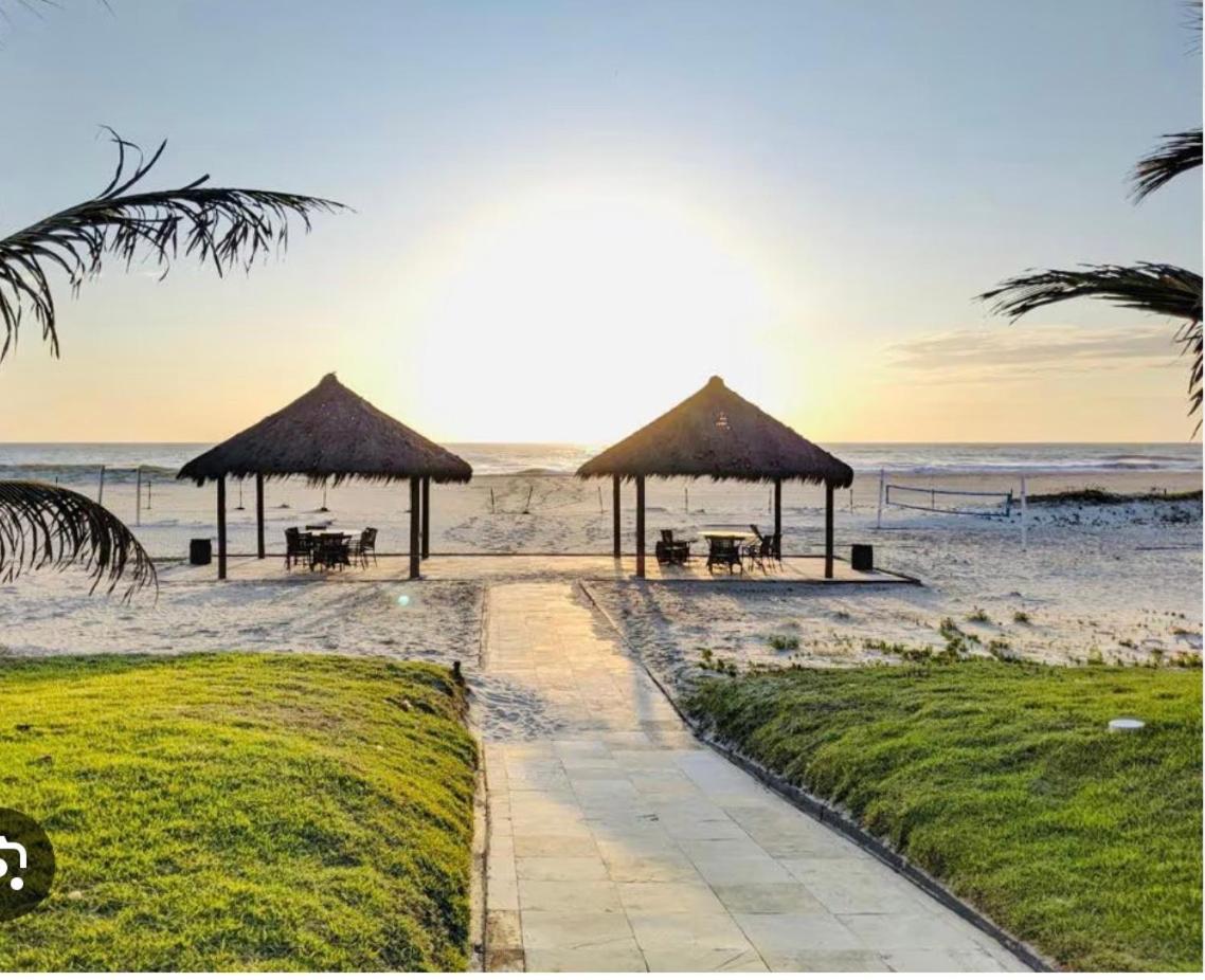 Apartamento Vista Total Do Mar Uma Cobertura A 400M Do Beach Park No Porto Das Dunas Aquiraz Condominio Terramaris Piscina Ampla Parque Infantil Sauna Estacionamento Privado Экстерьер фото